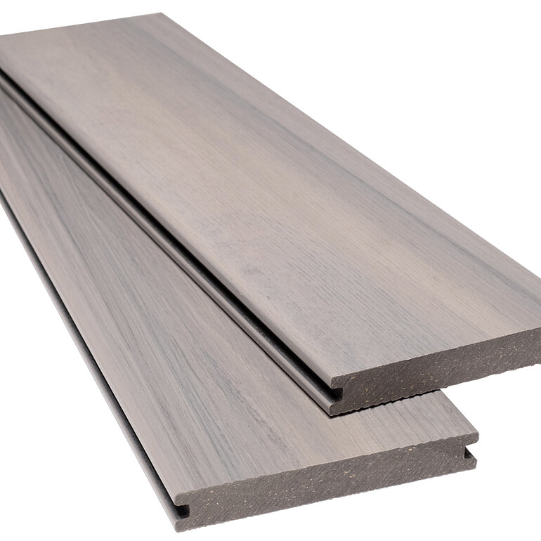 Produktbild: Terrassendiele BPC coextrudiert massiv Silbergrau einseitig Holzstruktur, einseitig individuell strukturiert, längsseitige Nut, AreaPico - 20 x 140 mm