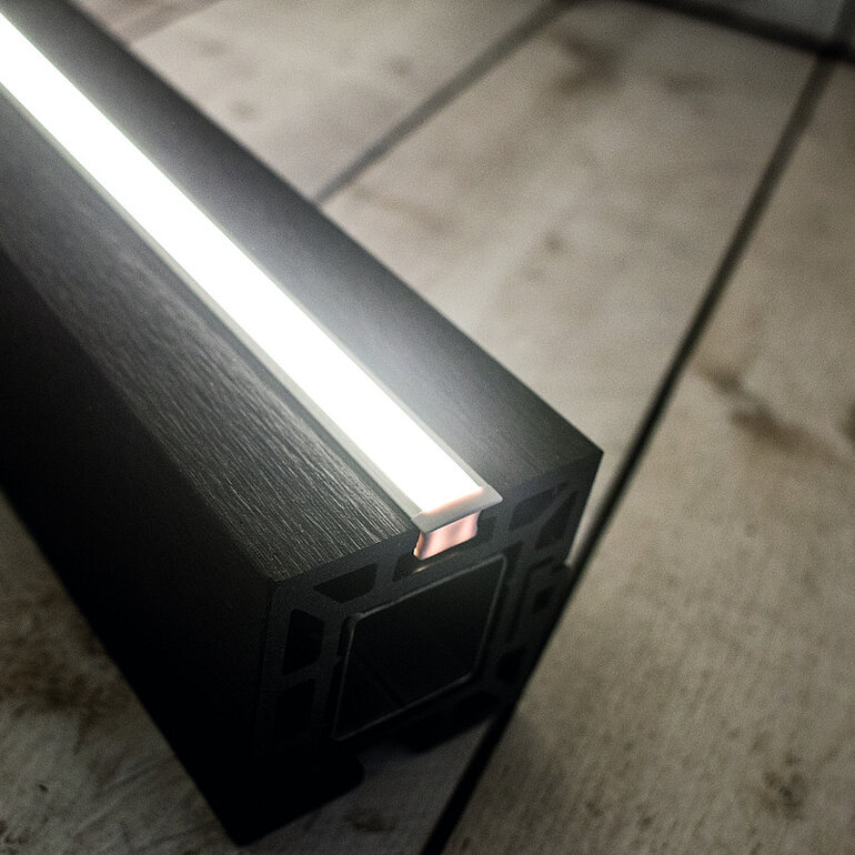 Produktbild: Lichtleiste LED Tudo/TudoLargo, warmweiß, IP67, 190x2,3x1,6cm