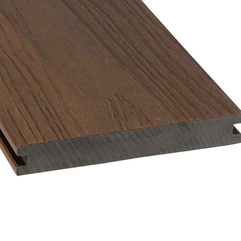 Produktbild: Terrassendiele BPC coextrudiert massiv Nussbraun einseitig Holzstruktur, einseitig individuell strukturiert, längsseitige Nut, Primo+ - 20 x 140 mm